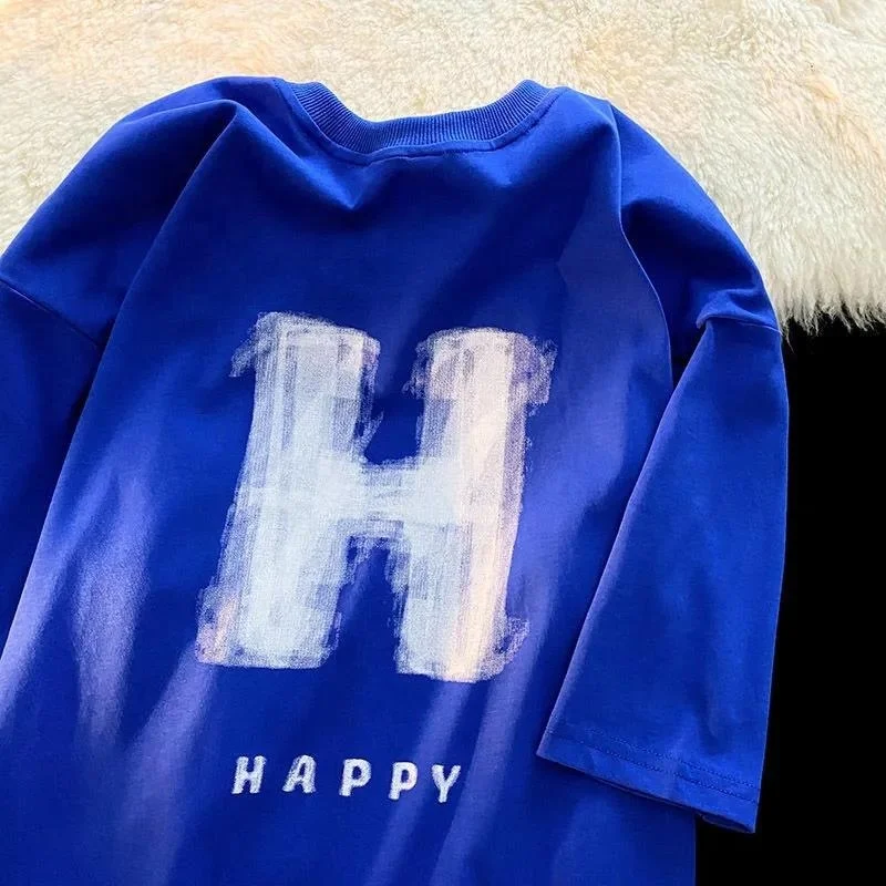 2022 new summer graffiti large letter print classic o-neck casual T-shirt men for lovers
2022 new summer graffiti large letter print classic o-neck casual T-shirt men for lovers