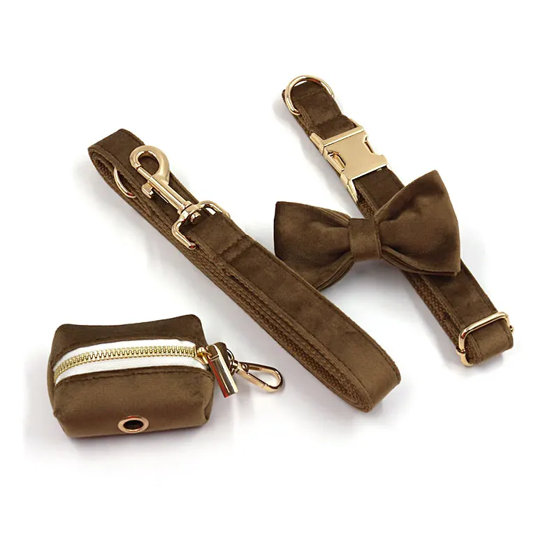 Wholesale dog fashion harness puppy accessories dog collar leash brown velvet factory price custom logo label
Wholesale dog fashion harness puppy accessories dog collar leash brown velvet factory price custom logo label
