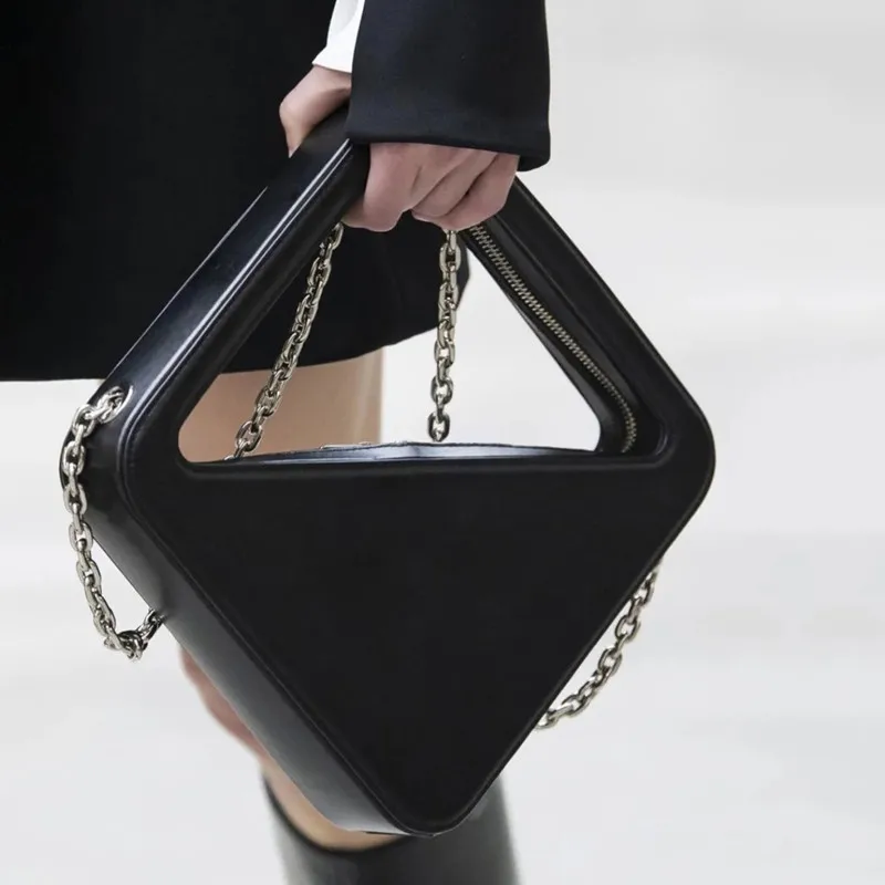 Special designer triangle diamond one single shoulder handbags chain crossbody bags, Black
Special designer triangle diamond one single shoulder handbags chain crossbody bags, Black