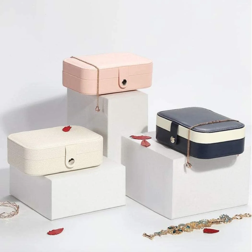 High Quality Travel Jewellery Organizer Gift Box Case PU Leather Jewelry Storage Organizer, Pink,blue,white
High Quality Travel Jewellery Organizer Gift Box Case PU Leather Jewelry Storage Organizer, Pink,blue,white