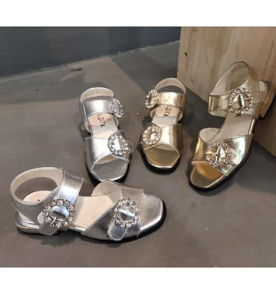 Flat Bottom Large Size Fashion Sandals Women Silver Gold Party Diamonds Summer Shoes Girls Low Heels, Picture color
Flat Bottom Large Size Fashion Sandals Women Silver Gold Party Diamonds Summer Shoes Girls Low Heels, Picture color