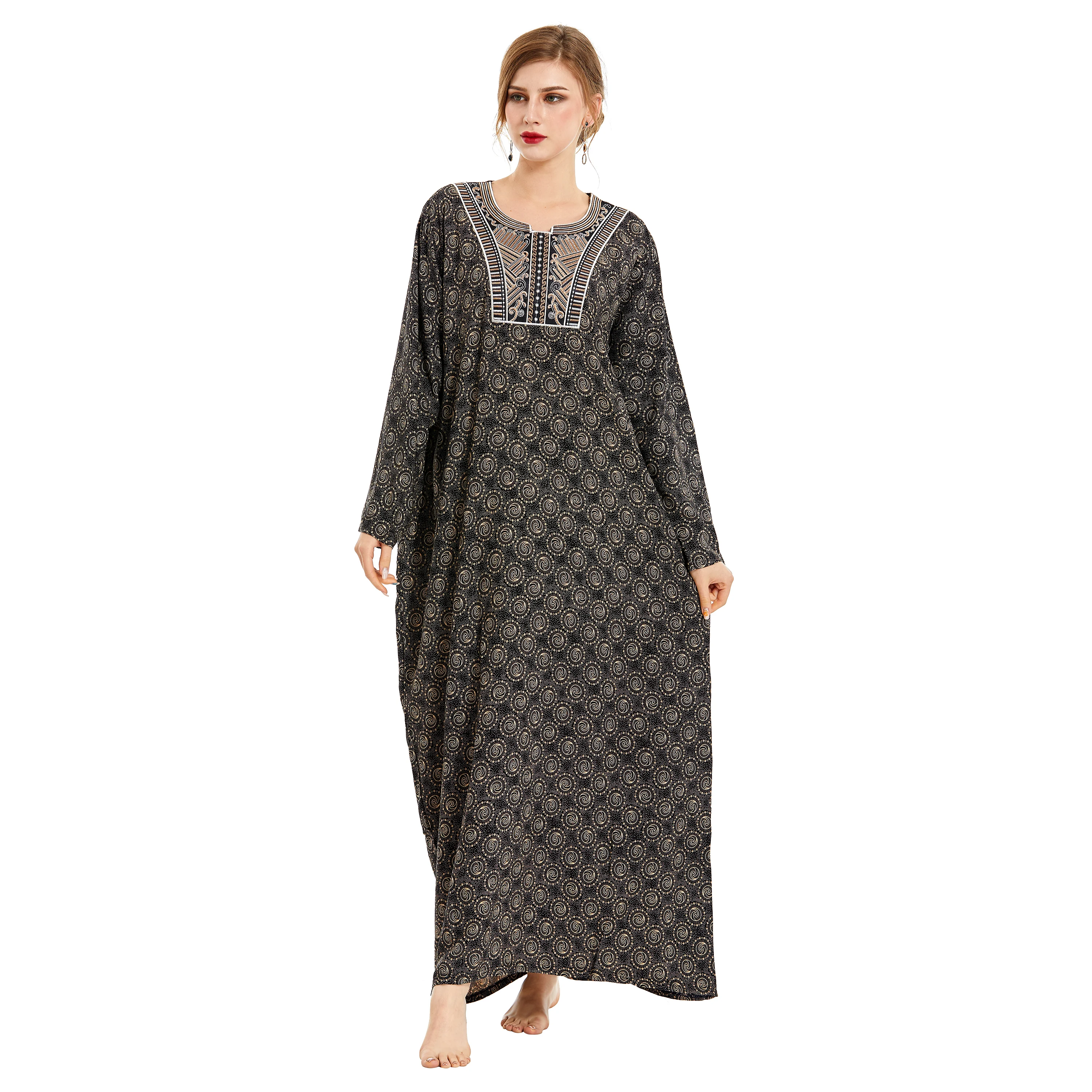 New fashion embroidery neckline Indonesian women's long sleeve Muslim long skirt, 4 color
New fashion embroidery neckline Indonesian women's long sleeve Muslim long skirt, 4 color