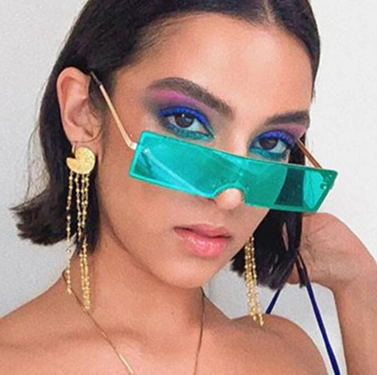 Designer Rectangle Small Shades Fashion Sun Glasses Men 2021 Metal Frame Blue Retro Lady Rectangular Vintage Sunglasses Women, As show /custom colors
Designer Rectangle Small Shades Fashion Sun Glasses Men 2021 Metal Frame Blue Retro Lady Rectangular Vintage Sunglasses Women, As show /custom colors