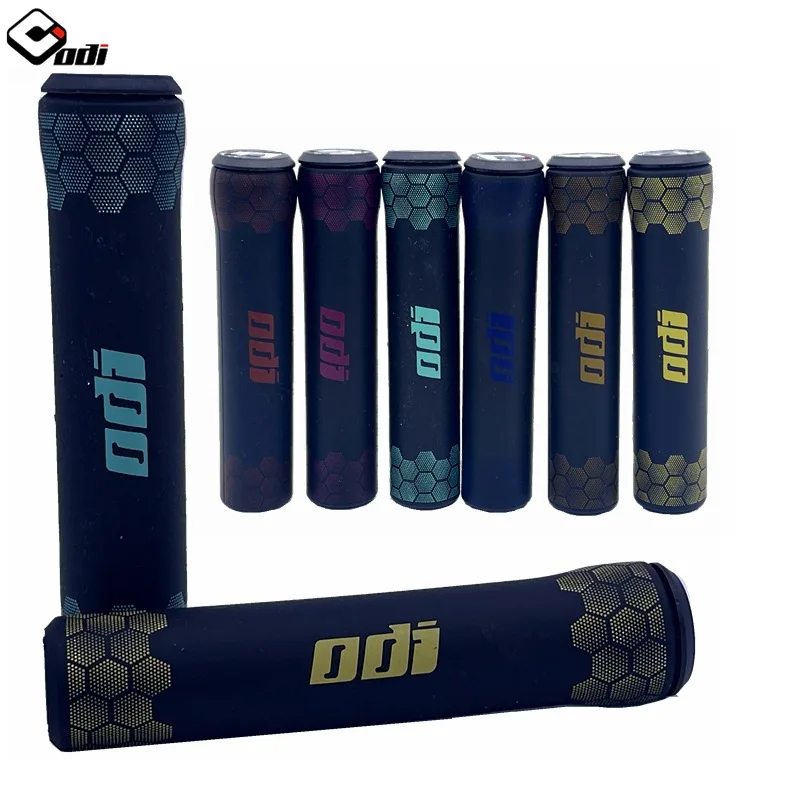 ODI Silicone 3D Bike Grip MTB Road Folding Balance Riding Color Printing Grip Cover Off-road Shockproof Mountain Bike Grip Cover
ODI Silicone 3D Bike Grip MTB Road Folding Balance Riding Color Printing Grip Cover Off-road Shockproof Mountain Bike Grip Cover