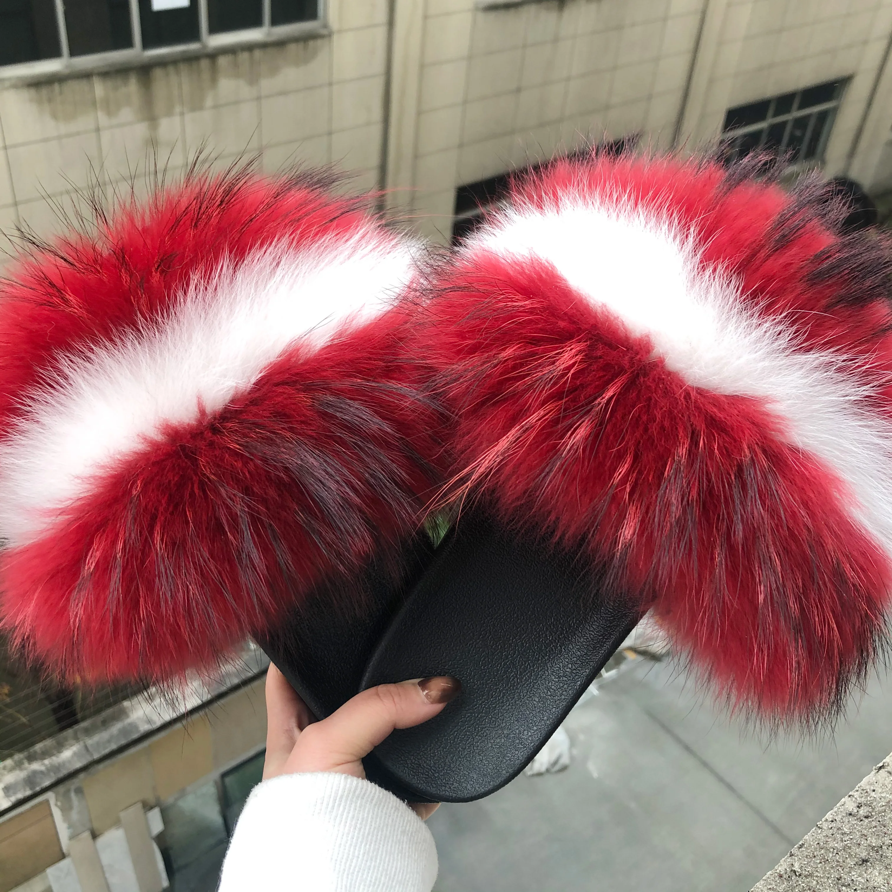 2021 Free ShippingFashion Women's Sandals Real Fur Furry Slides Outdoor Open Toe Fluffy Slippers Shoes, Customized color
2021 Free ShippingFashion Women's Sandals Real Fur Furry Slides Outdoor Open Toe Fluffy Slippers Shoes, Customized color