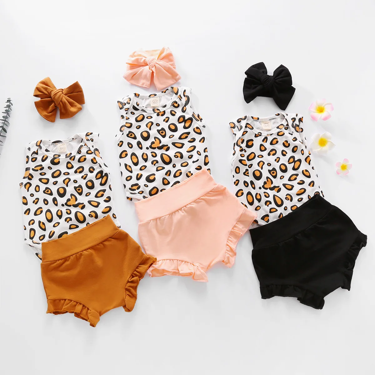 Summer Infant Toddler Clothes Sleeveless Leopard Romper Bloomer Headband Baby Girl 3 Piece Outfit, Photo showed and customized color
Summer Infant Toddler Clothes Sleeveless Leopard Romper Bloomer Headband Baby Girl 3 Piece Outfit, Photo showed and customized color