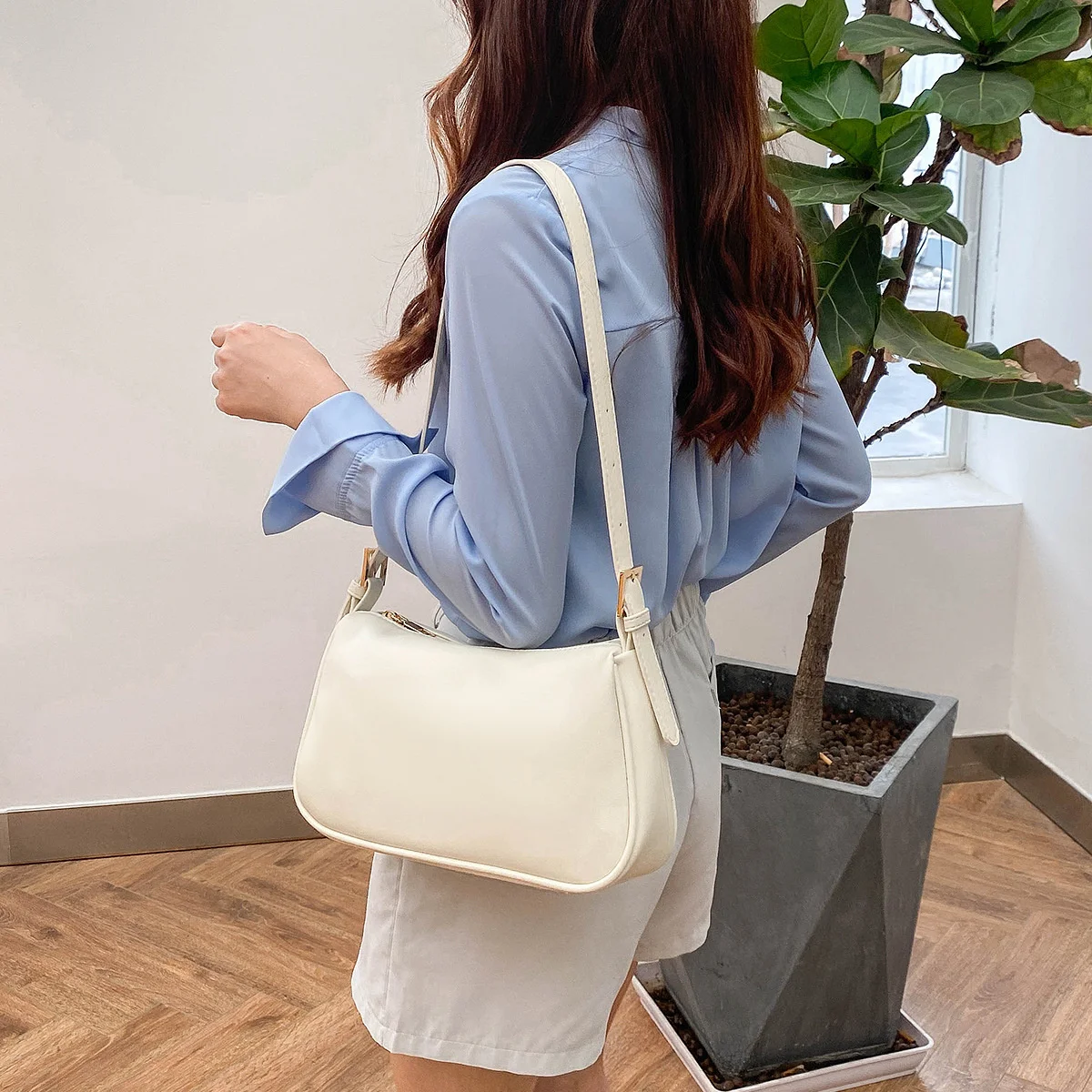 Outdoor fashion solid color pu leather ladies purses and handbags single shoulder crossbody baguette bag woman, 4colors
Outdoor fashion solid color pu leather ladies purses and handbags single shoulder crossbody baguette bag woman, 4colors