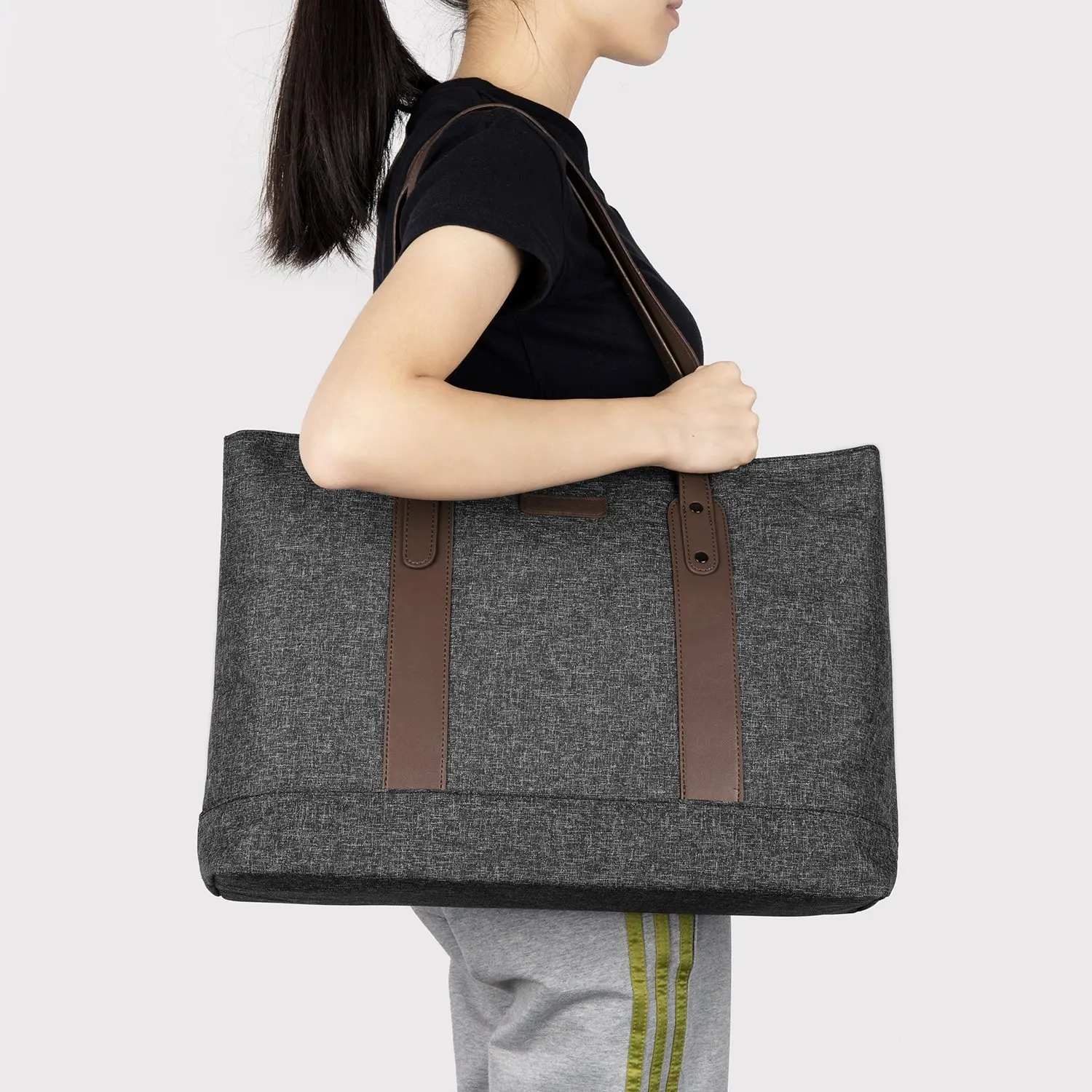 Lokass 2021 Hot Custom Laptop Tote Bag Women Classic Nylon Tote Bag Women Large Compartment Luxury Handbags For Women
Lokass 2021 Hot Custom Laptop Tote Bag Women Classic Nylon Tote Bag Women Large Compartment Luxury Handbags For Women