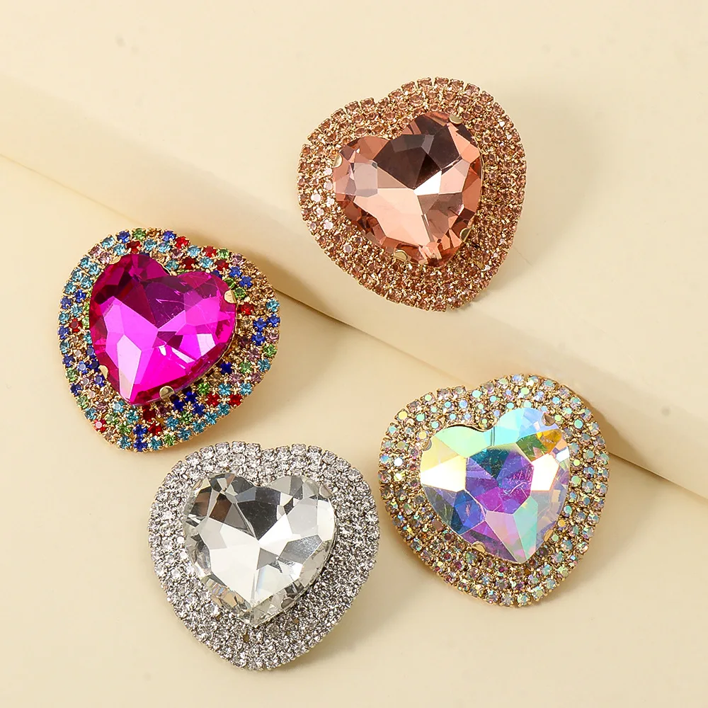 Luxury Fashion Micro Pave CZ Zircon Love Heart Stud Earrings Colorful Diamond Heart Stud Earrings For Party
Luxury Fashion Micro Pave CZ Zircon Love Heart Stud Earrings Colorful Diamond Heart Stud Earrings For Party