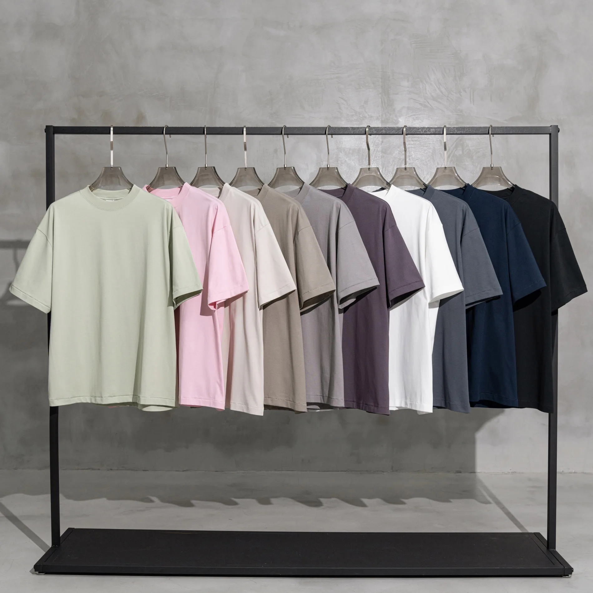 new design luxury quality cotton unisex loose fit little drop shoulder brand blank oversized heavy weight shirt boxy tshirt
new design luxury quality cotton unisex loose fit little drop shoulder brand blank oversized heavy weight shirt boxy tshirt