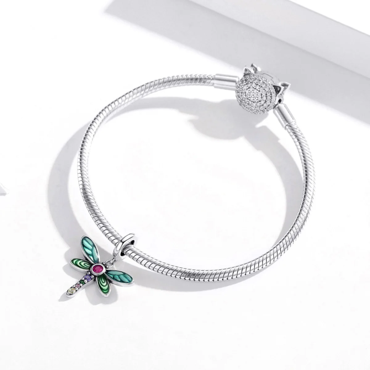 Fashion Simple 925 Silver Cz Stone Pendants Shiny Dragonfly Bangle Drop Charms For Girls
Fashion Simple 925 Silver Cz Stone Pendants Shiny Dragonfly Bangle Drop Charms For Girls