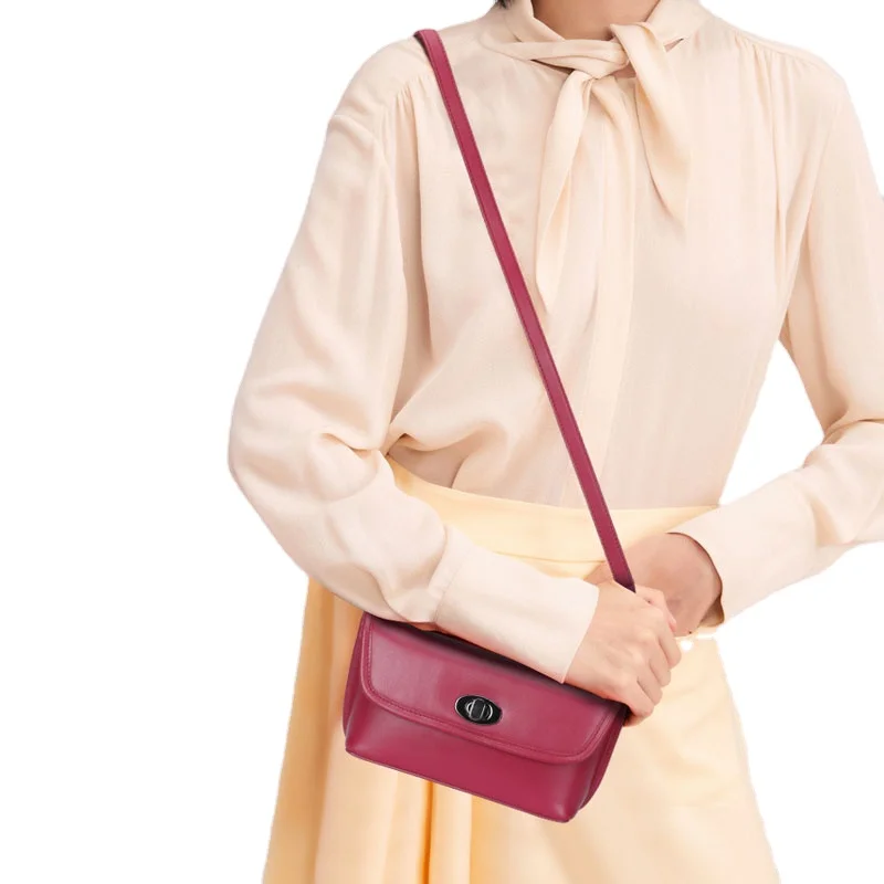 Blu Flut factory wholesale bag fashion China style leather bags woman ladies colorful messenger bags support custom logo, Black,yellow,red or custom
Blu Flut factory wholesale bag fashion China style leather bags woman ladies colorful messenger bags support custom logo, Black,yellow,red or custom