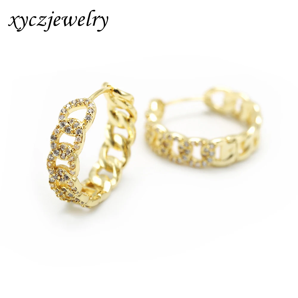 Europe and America Fashionable Twist Hoop Earring White Zircon Pave Women Gold Huggies Earrings, White cz
Europe and America Fashionable Twist Hoop Earring White Zircon Pave Women Gold Huggies Earrings, White cz