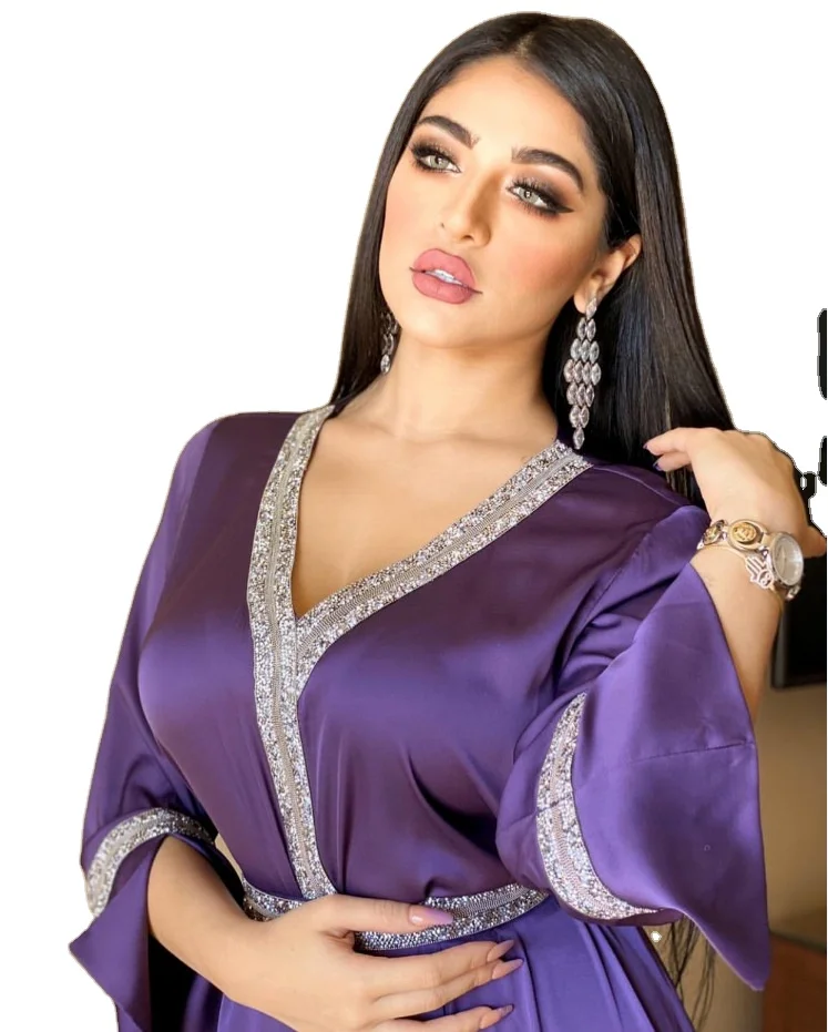Middle East Women Rhinestone Abaya Hijab Kimonon Dress High Quality Muslim Maxi Dress Elegant Evening Wear
Middle East Women Rhinestone Abaya Hijab Kimonon Dress High Quality Muslim Maxi Dress Elegant Evening Wear