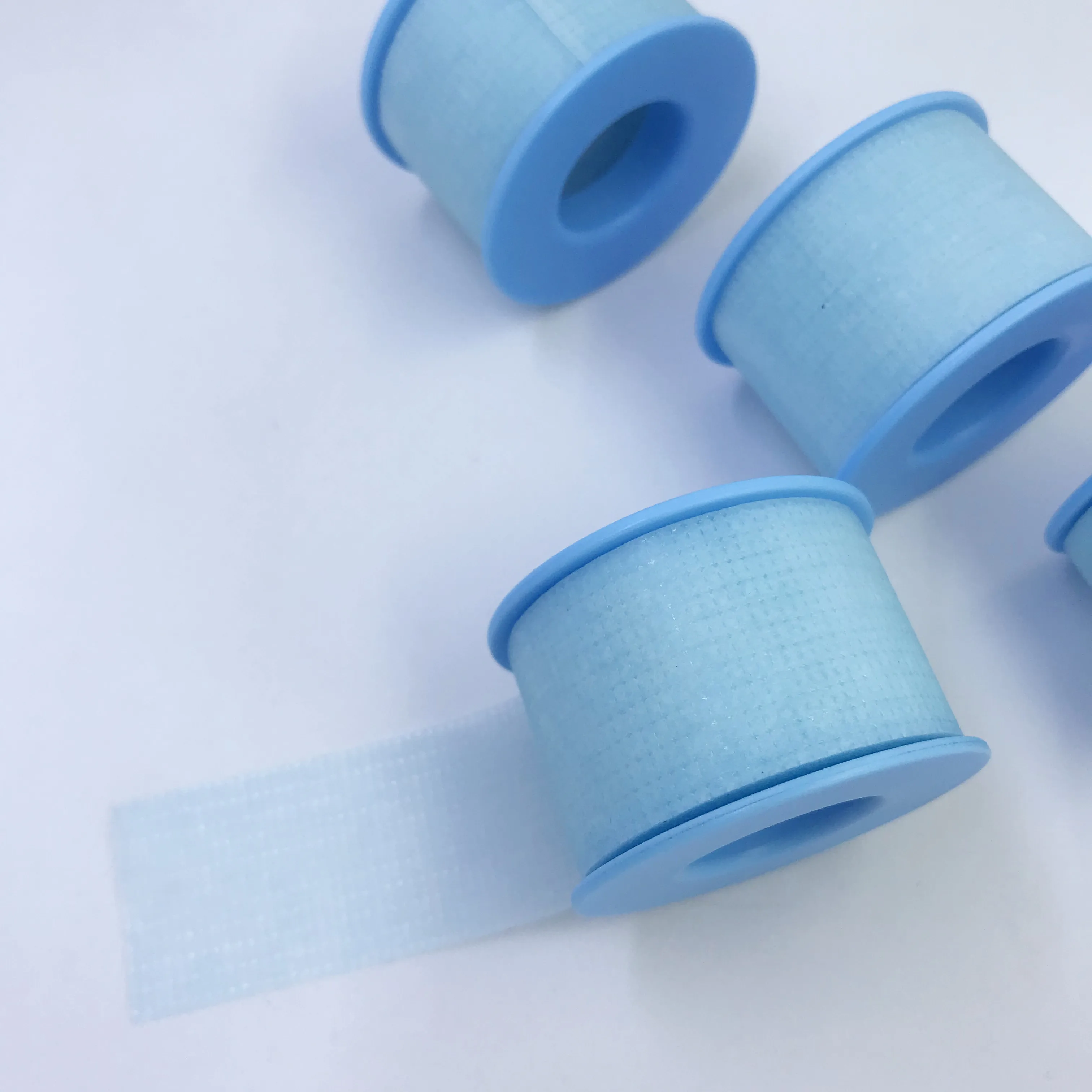 Quality Own Brand Medical Silicone Gel Blue Eyelash Extension Paper Tape Nexcare Sensitive Skin Tape Lash Tape
Quality Own Brand Medical Silicone Gel Blue Eyelash Extension Paper Tape Nexcare Sensitive Skin Tape Lash Tape