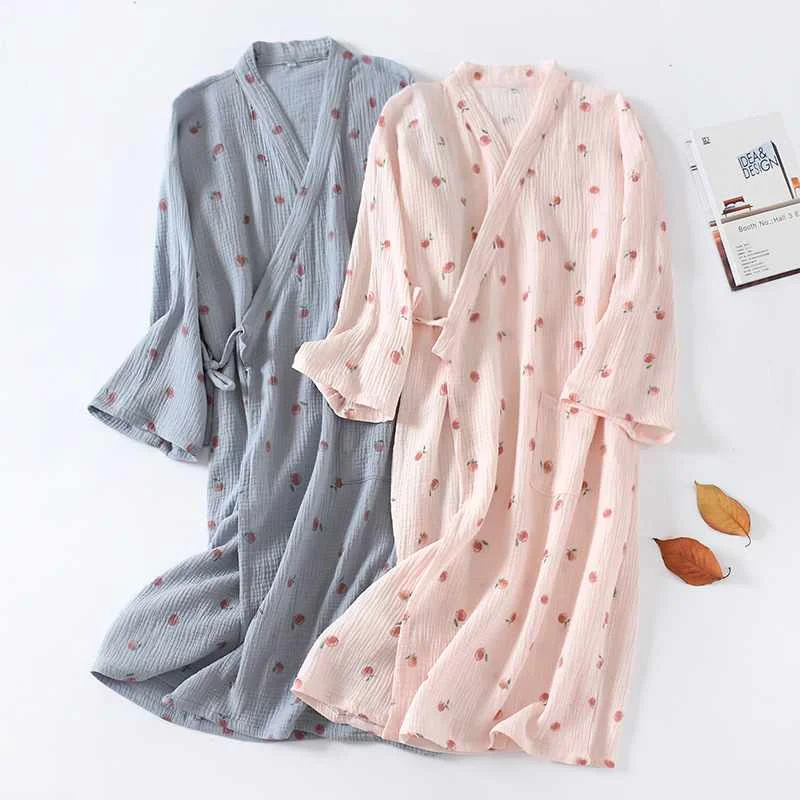 Japanese kimono spring and autumn ladies cotton crepe cloth nightgown pajamas bathrobe household clothes spring and summer robe
Japanese kimono spring and autumn ladies cotton crepe cloth nightgown pajamas bathrobe household clothes spring and summer robe