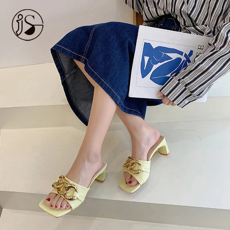 New fashion metal button ladies shoes 2021 colorful casual slides women height increasing slides, Customized color
New fashion metal button ladies shoes 2021 colorful casual slides women height increasing slides, Customized color