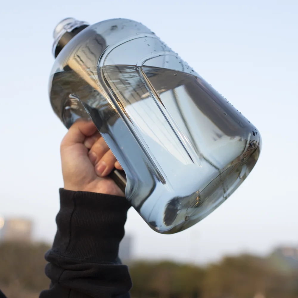 1 gallon unbreakable Plastic drinking water jug for gym fitness outdoor exercise easy carry gallon gym jug, Black
1 gallon unbreakable Plastic drinking water jug for gym fitness outdoor exercise easy carry gallon gym jug, Black