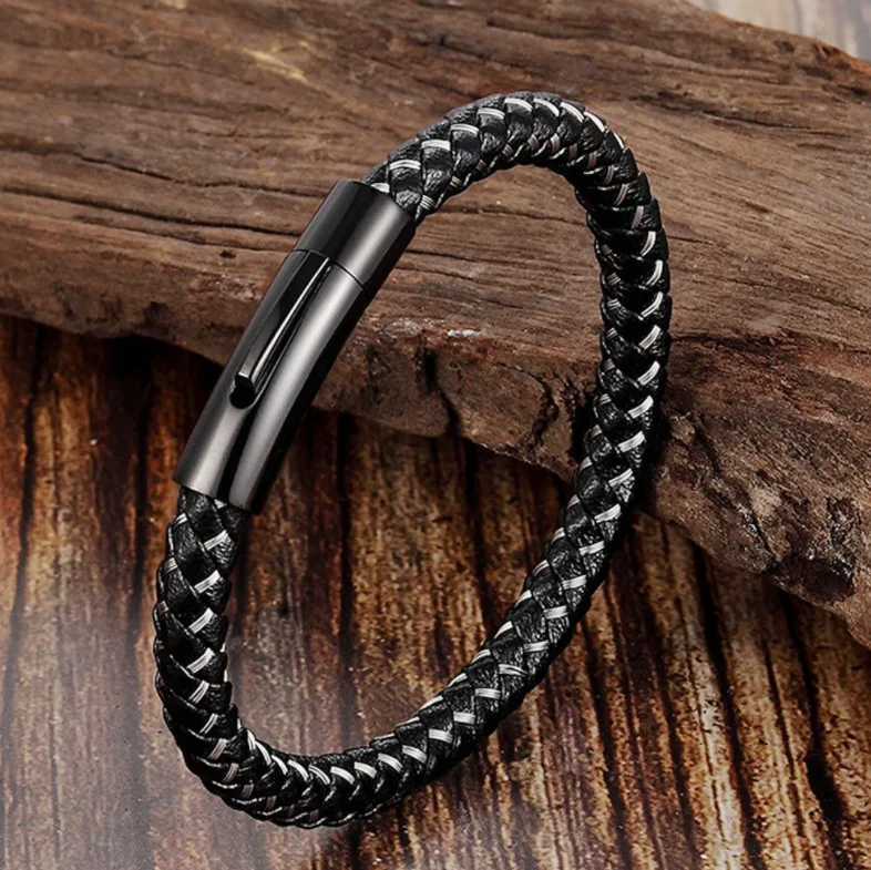 High quality braided bracelet European and American fashion magnet snap buckle leather rope trendy male punk PU leather bracelet, 6 colors
High quality braided bracelet European and American fashion magnet snap buckle leather rope trendy male punk PU leather bracelet, 6 colors