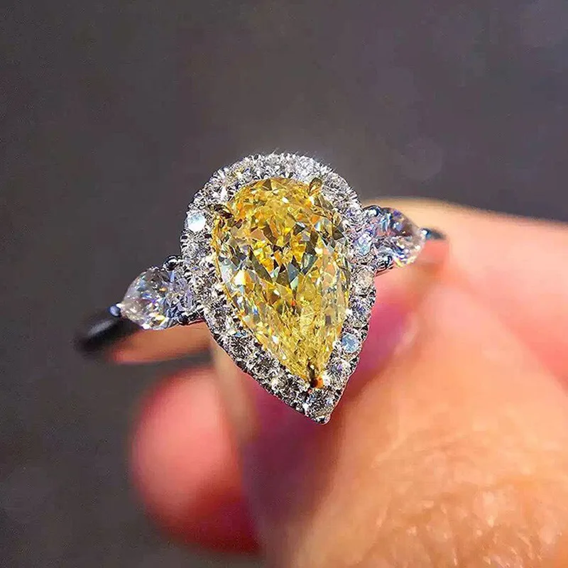 New Style Royal Yellow diamond Water Drop Shiny Zircon Ring Lady Girls Beautiful Silver bling bling Ring Women
New Style Royal Yellow diamond Water Drop Shiny Zircon Ring Lady Girls Beautiful Silver bling bling Ring Women