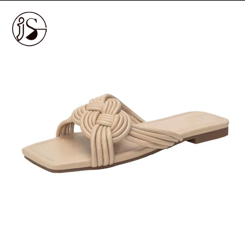 Customized hot fashion women square toe solid flip-flops Popular flat-heeled ladies slides cross-border slippers 2021
Customized hot fashion women square toe solid flip-flops Popular flat-heeled ladies slides cross-border slippers 2021