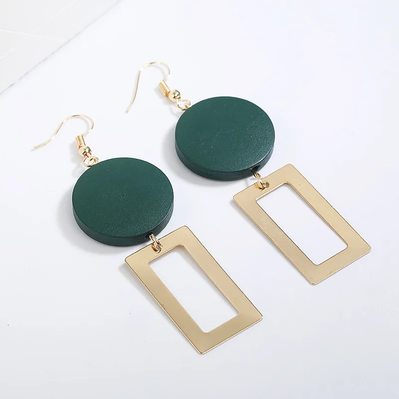 Korean fashion earrings round wooden metal long pendant earrings creole gold earring, As pic
Korean fashion earrings round wooden metal long pendant earrings creole gold earring, As pic