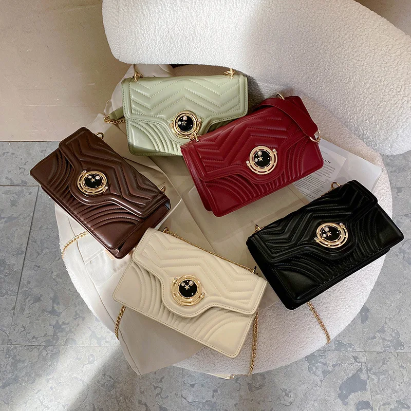 2021 Luxury Design Lady Sling Bags Square Chain Ladies Cross Body Bags Trendy Women Handbags
2021 Luxury Design Lady Sling Bags Square Chain Ladies Cross Body Bags Trendy Women Handbags