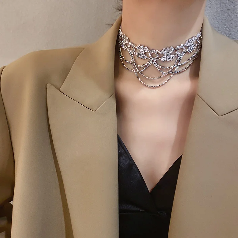 Hollow Geometric Crystal Choker Necklaces for Women Long Tassel Rhinestone Necklaces Weddings Jewelry, Picture shows
Hollow Geometric Crystal Choker Necklaces for Women Long Tassel Rhinestone Necklaces Weddings Jewelry, Picture shows