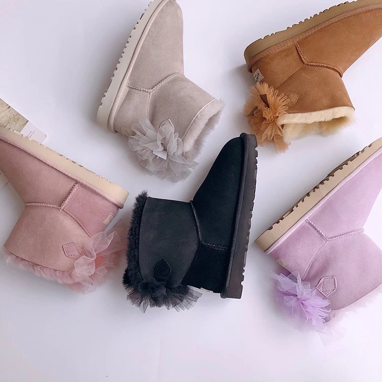 Custom Fashion Warm Real Sheepskin Cute Bow Winter Snow Ankle Luxury Boots for Women
Custom Fashion Warm Real Sheepskin Cute Bow Winter Snow Ankle Luxury Boots for Women