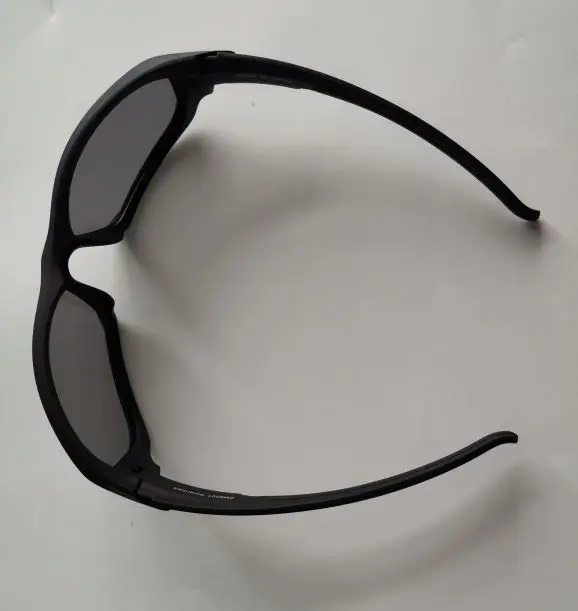DR6a Lightweight Polarized Sports Sunglasses Outdoor cycling sport Polarized glasses
DR6a Lightweight Polarized Sports Sunglasses Outdoor cycling sport Polarized glasses