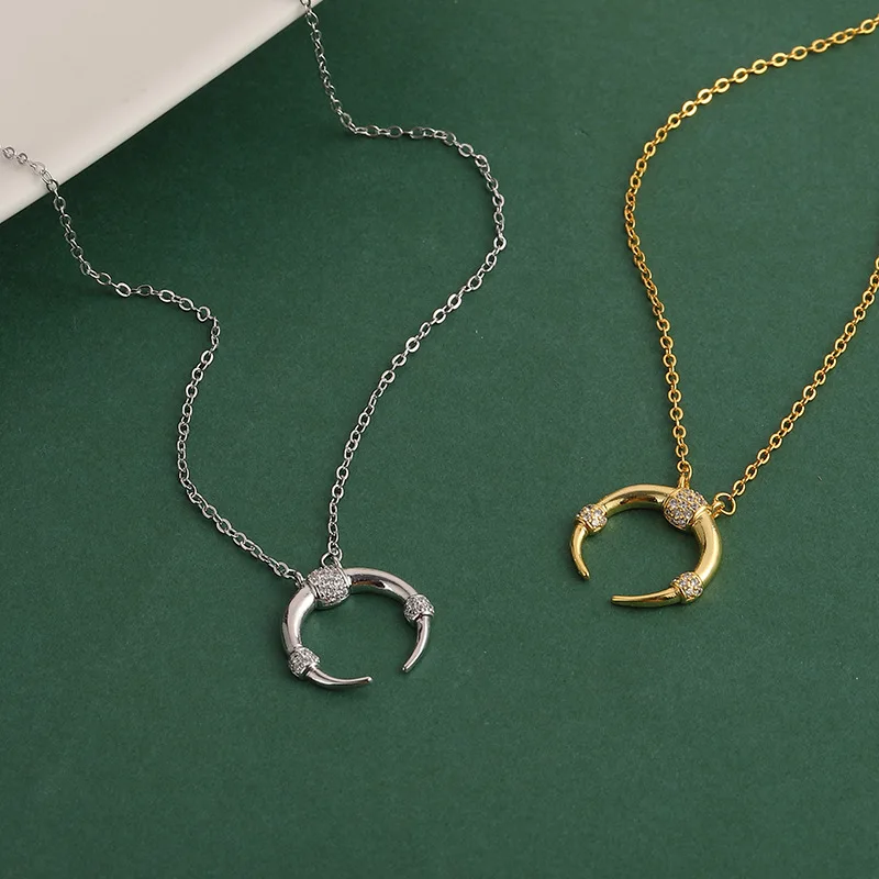 Simple Design Gold Silver Plated S925 Sterling Silver CZ Cubic Zirconia Moon Pendant Necklace For Girls
Simple Design Gold Silver Plated S925 Sterling Silver CZ Cubic Zirconia Moon Pendant Necklace For Girls