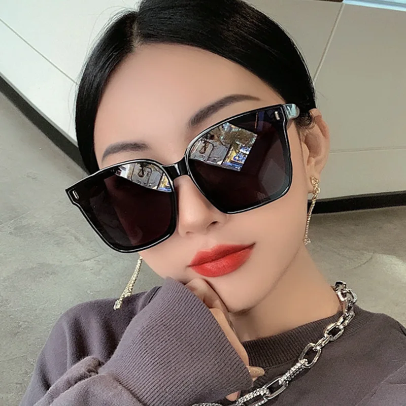 New box korean style rice nail sunglasses personality sunglasses trendy net red big-frame glasses, Picture
New box korean style rice nail sunglasses personality sunglasses trendy net red big-frame glasses, Picture