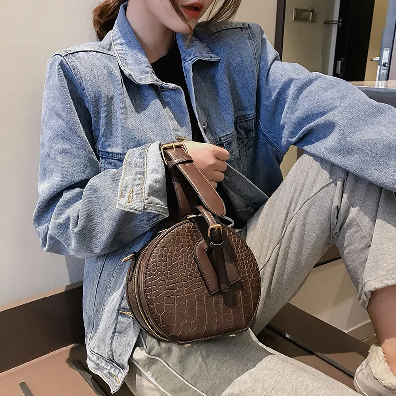 2021 Designer Alligator Crossbody Bag Trendy Mini Round Purses Luxury Brand Bags Women Handbags, 2 colors
2021 Designer Alligator Crossbody Bag Trendy Mini Round Purses Luxury Brand Bags Women Handbags, 2 colors