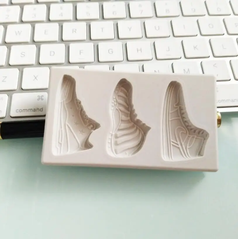 Cake Tools sports shoe sport hot tool silicone mold Decorating Cupcake topper fondant tool mould
Cake Tools sports shoe sport hot tool silicone mold Decorating Cupcake topper fondant tool mould