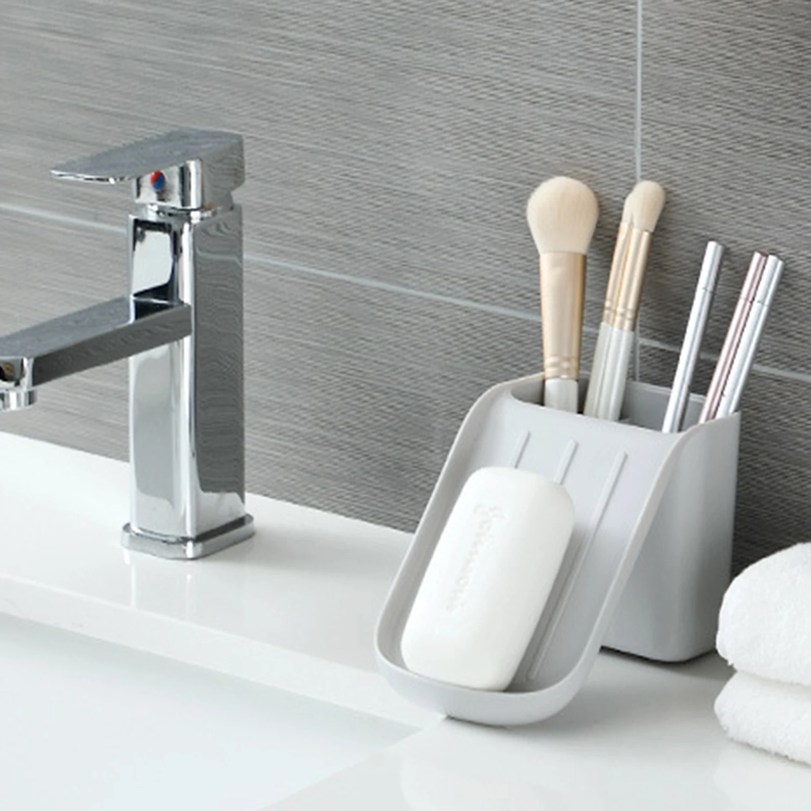 Creative non-perforated wall-mounted multifunctional soap box toothbrush holder, Gray
Creative non-perforated wall-mounted multifunctional soap box toothbrush holder, Gray