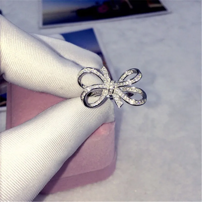 R-140 Women Lovely Romantic Party Jewelry Butterfly Rings White Gold Plated Micro Pave Crystal Diamond Bow Knot Rings
R-140 Women Lovely Romantic Party Jewelry Butterfly Rings White Gold Plated Micro Pave Crystal Diamond Bow Knot Rings