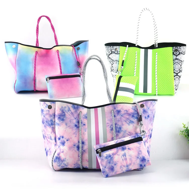 Wholesale Logo Stripe Pnk Blue Print Big Waterproof Custom 2021 Women Summer Bolso De Playa Women Beach Bag Neoprene Tote Bag, Customized color
Wholesale Logo Stripe Pnk Blue Print Big Waterproof Custom 2021 Women Summer Bolso De Playa Women Beach Bag Neoprene Tote Bag, Customized color