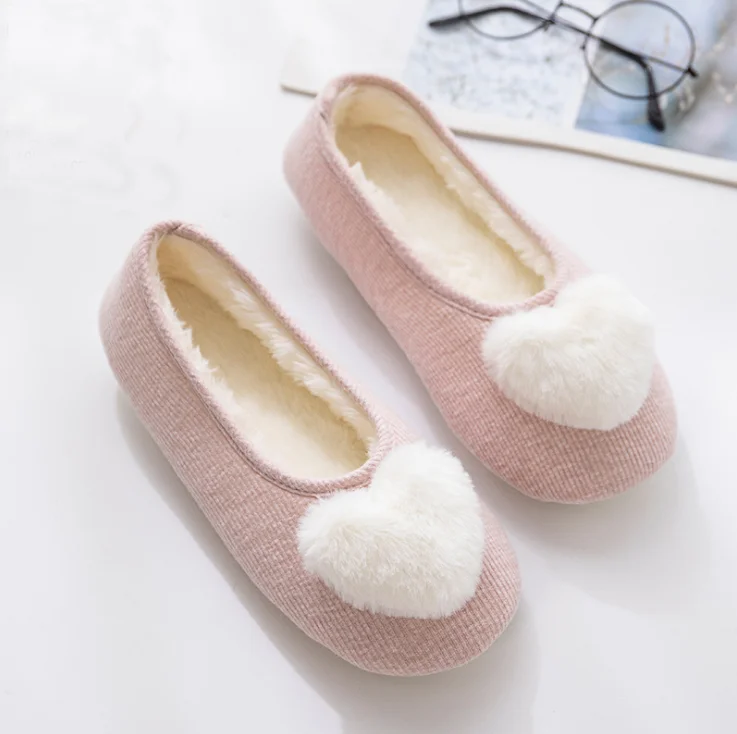 Winter wear warm Plush single shoes Women's round head cotton shoes Fur shoes, Grey, pink
Winter wear warm Plush single shoes Women's round head cotton shoes Fur shoes, Grey, pink