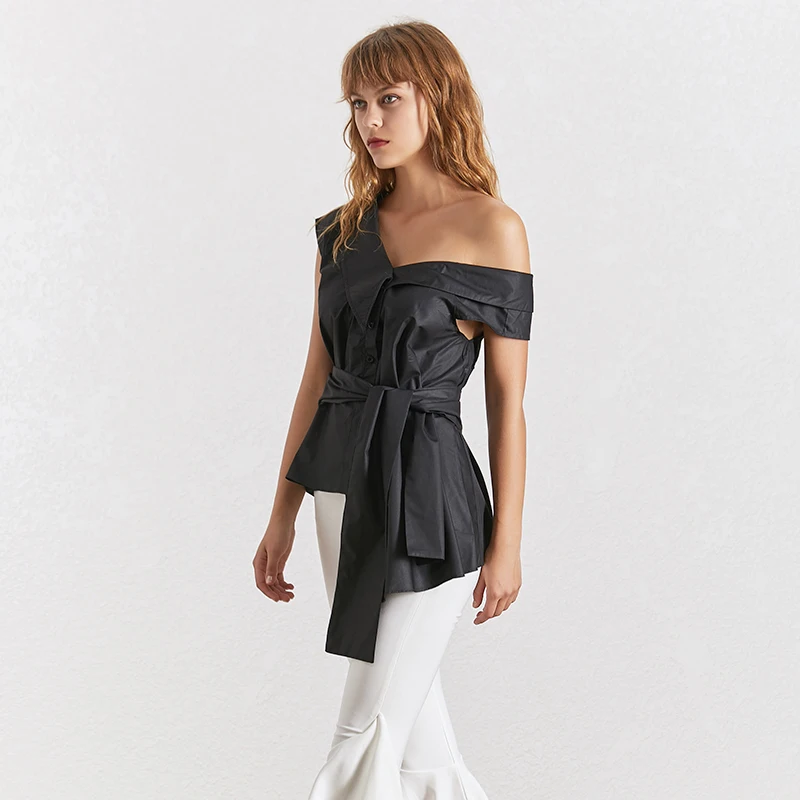 TWOTWINSTYLE Sexy Off Shoulder Shirt Sleeveless Lace up Irregular Top Women Casual Blouse 2020 Summer
TWOTWINSTYLE Sexy Off Shoulder Shirt Sleeveless Lace up Irregular Top Women Casual Blouse 2020 Summer