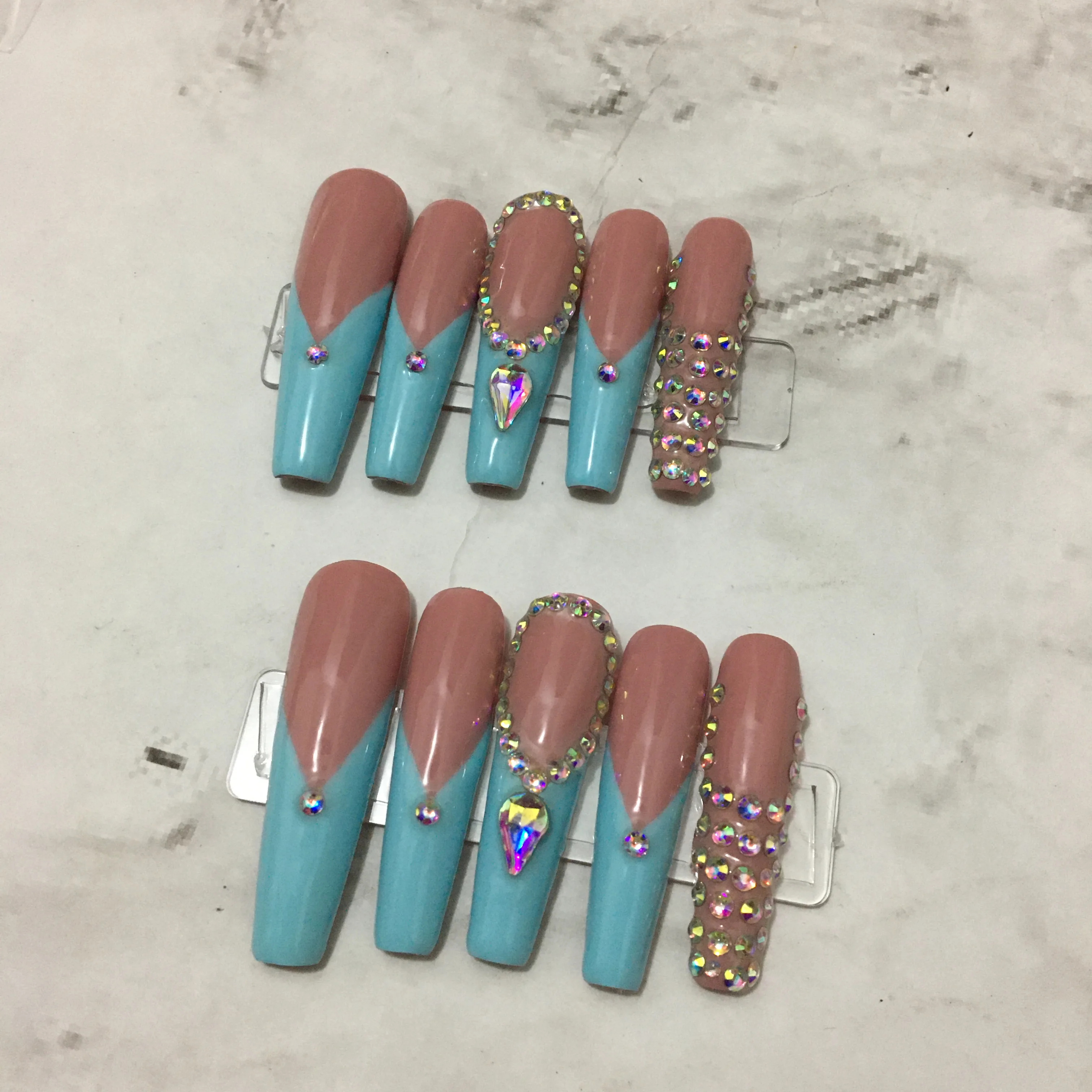 H-333 2021 new arrives European style matte polished Custom Long Fake nails press on nail, Customers' requirements
H-333 2021 new arrives European style matte polished Custom Long Fake nails press on nail, Customers' requirements