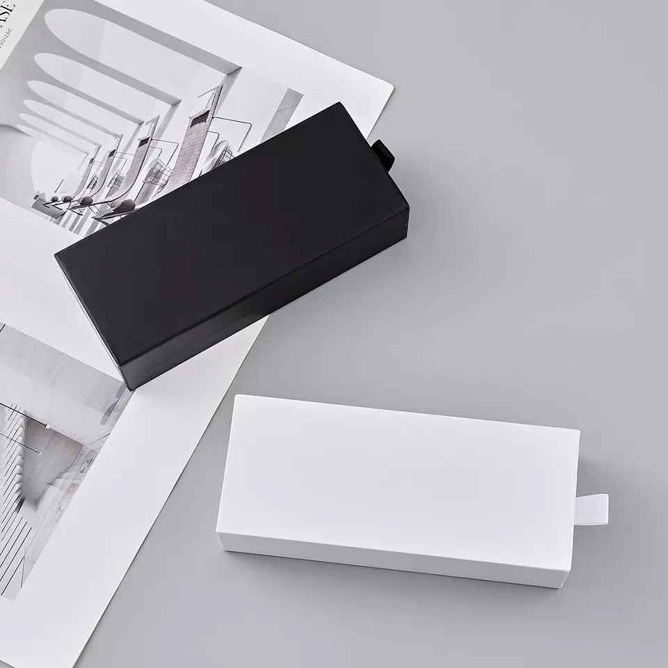 custom logo sunglasses packaging luxury glass boxes white eyeglass cases popular hard case eyeglasses box
custom logo sunglasses packaging luxury glass boxes white eyeglass cases popular hard case eyeglasses box
