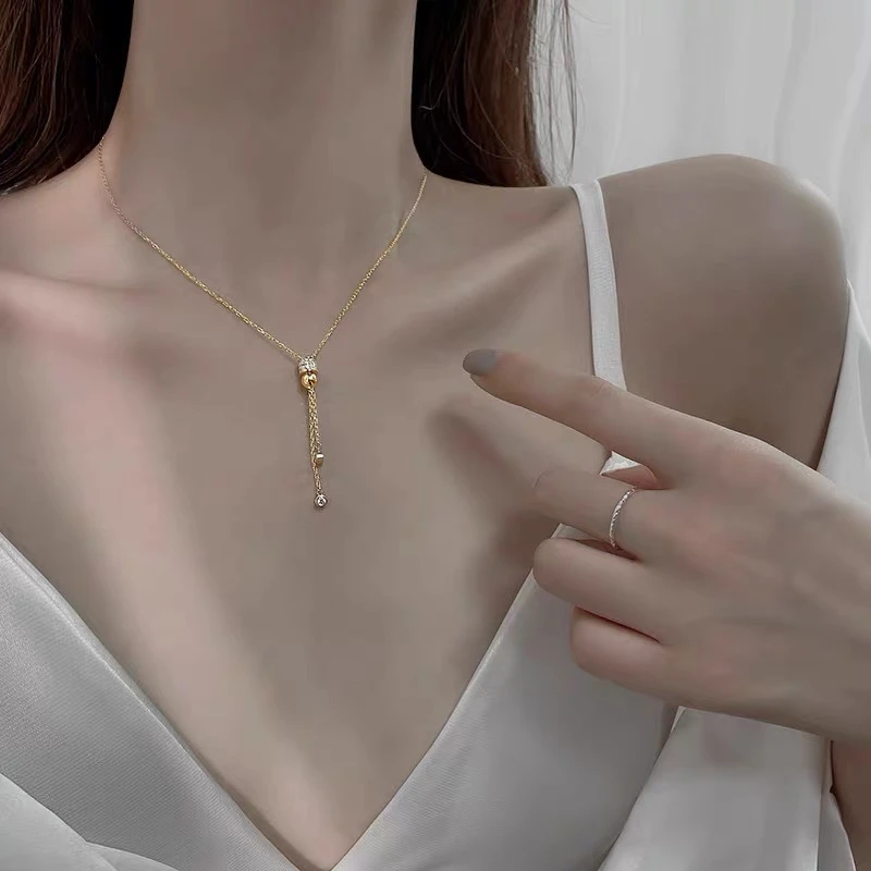 Women's Small Waist Telescopic High Sense Necklace Clavicle Chain 2021 New Women's Silver
Women's Small Waist Telescopic High Sense Necklace Clavicle Chain 2021 New Women's Silver
