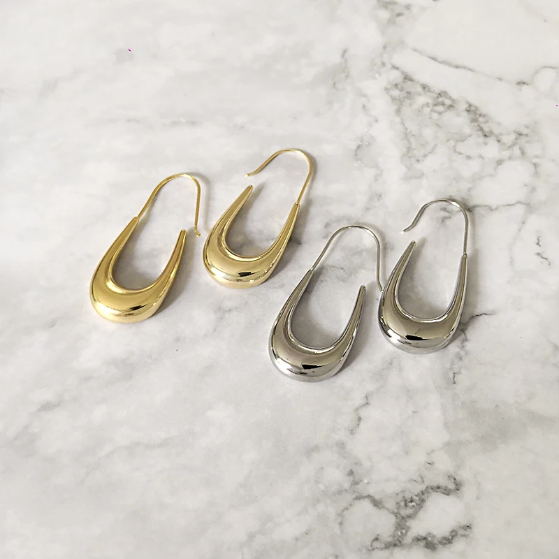 Solid Gold Earrings U Shaped Metallic Drop Earrings for Women Statement Horseshoe Big Earrings
Solid Gold Earrings U Shaped Metallic Drop Earrings for Women Statement Horseshoe Big Earrings