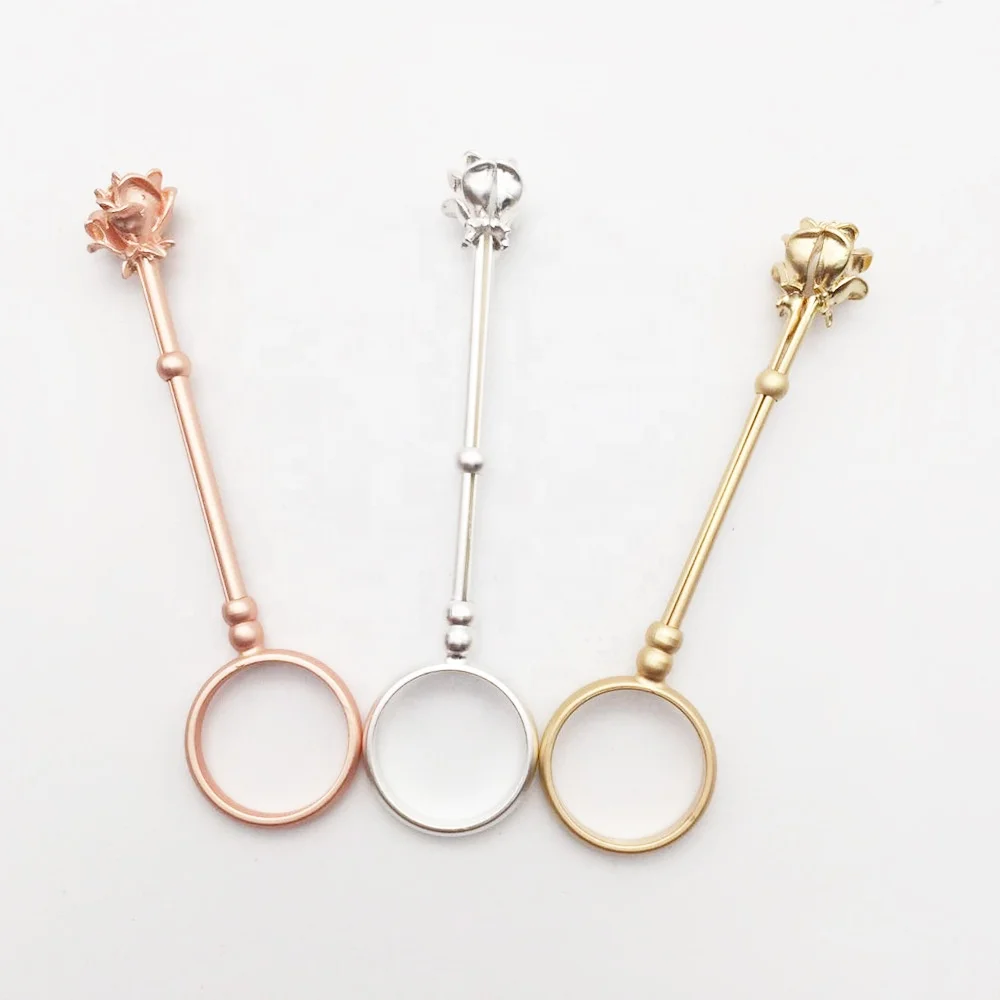 Hot selling cigarette ring holder rose design cigarette holder rings smoking accessories
Hot selling cigarette ring holder rose design cigarette holder rings smoking accessories