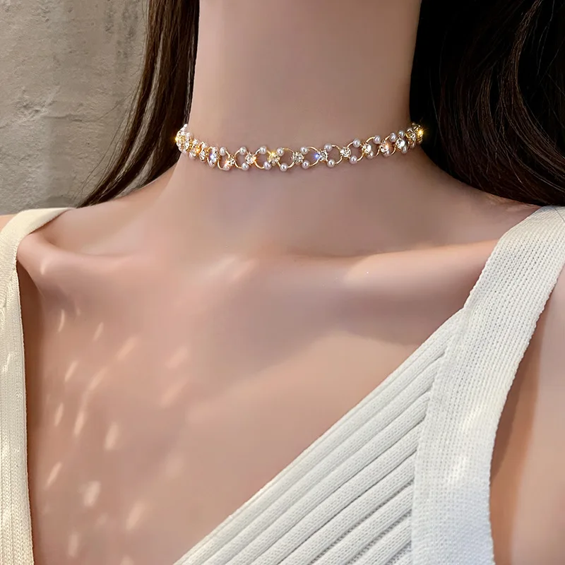 2022 Fashion Trendy Hollow Pearl Necklace Gold Plated Short Women Choker Necklace Jewelry, Picture shows
2022 Fashion Trendy Hollow Pearl Necklace Gold Plated Short Women Choker Necklace Jewelry, Picture shows