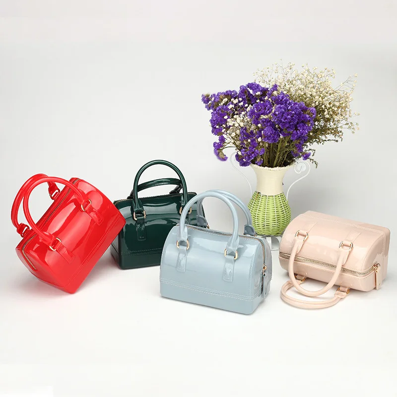 2020 summer shoulder messenger candy transparent mini small pillow pvc jelly bag casual bucket bags for women
2020 summer shoulder messenger candy transparent mini small pillow pvc jelly bag casual bucket bags for women