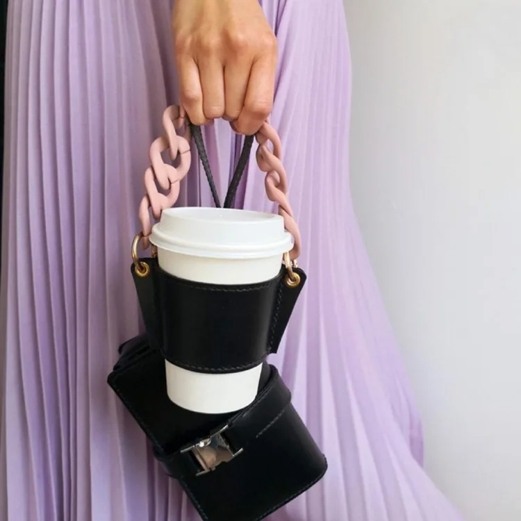 GT Hot Selling Coffee Cup Holder Handmade Leather Cup Bag Fashion Glass Packaging With Acrylic Chain
GT Hot Selling Coffee Cup Holder Handmade Leather Cup Bag Fashion Glass Packaging With Acrylic Chain