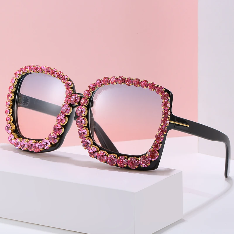 Wholesale Luxury Square Frame Ladies Glasses Trendy SunGlasses Shades Sun Glasses For Women, Pic or customized
Wholesale Luxury Square Frame Ladies Glasses Trendy SunGlasses Shades Sun Glasses For Women, Pic or customized