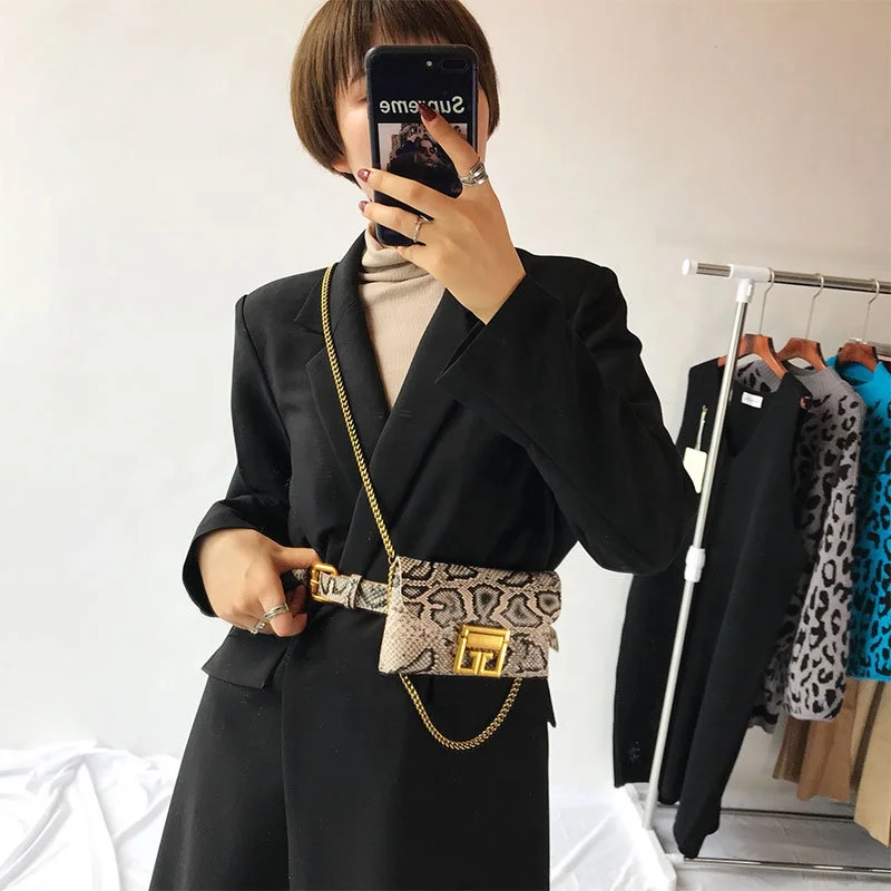 2020 New Women Ins Super Hot Python Pattern Single Shoulder Mini Ladies Mobile Phone Waist Bag, As the pictures
2020 New Women Ins Super Hot Python Pattern Single Shoulder Mini Ladies Mobile Phone Waist Bag, As the pictures