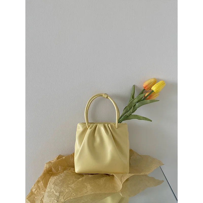 Tender Yellow Bag Female Square Fold All-match Small Girl Portable Casual One-shoulder Messenger Bag
Tender Yellow Bag Female Square Fold All-match Small Girl Portable Casual One-shoulder Messenger Bag